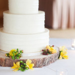 tree slice base for wedding cakes